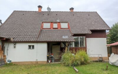 Zweifamilienhaus zum Ausbau + unbebautes Grundstück in Freiburg-Haslach zu verkaufen